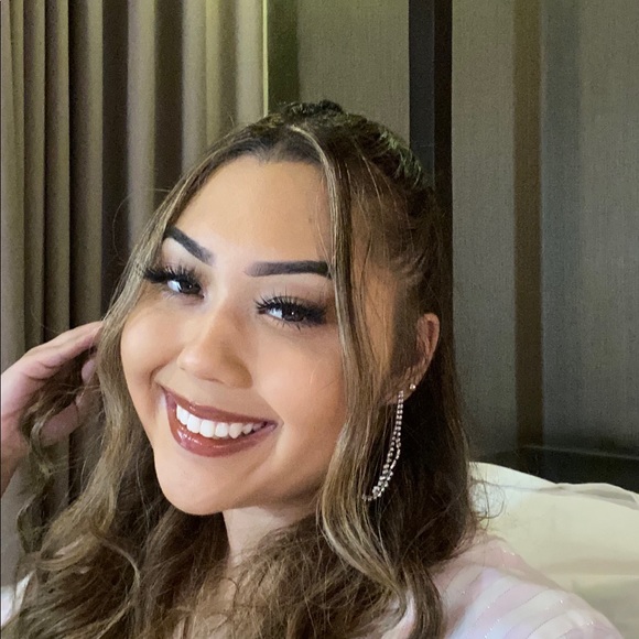 Meet your Posher, Denise - Picture 1 of 1